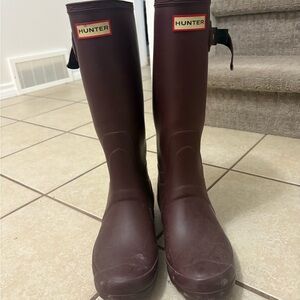 Hunter Tall Rain Boots in Burgundy